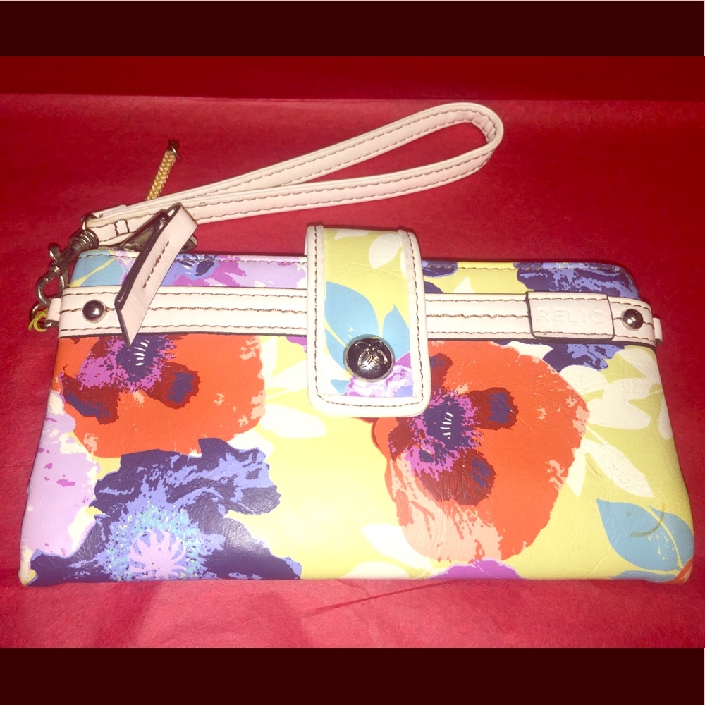 Relic by Fossil Floral Print Wallet / Wristlet
